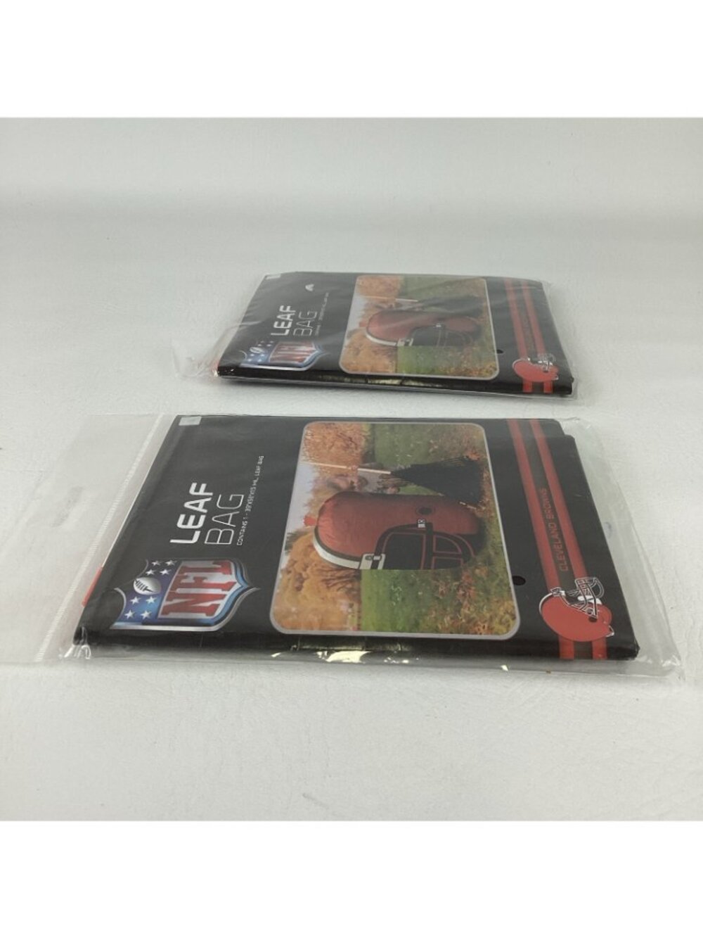 2 Cleveland Browns NFL Stuff A Helmet Lawn Leaf Bag 57 Gallon Yard Decoration - Picture 6 of 6